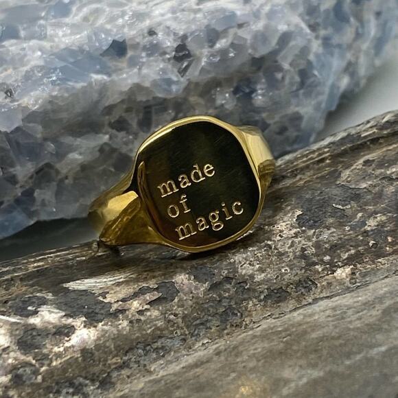 NEW Made Of Magic Signet Ring - Picture 10 of 10